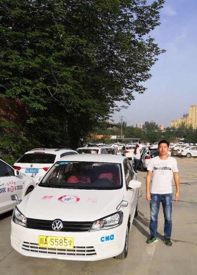 外地人在成都驾校考驾照应该注意什么?_【快