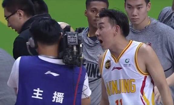 A排名倒第一让他们发生内讧 本土一哥与外援互