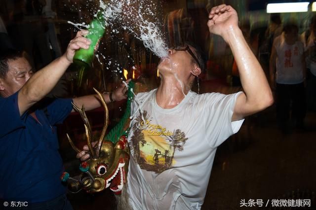 17岁少年醉酒冻死街头，喝酒后这几件事情打死不能做！