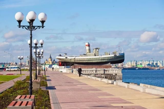 世界杯城市巡礼：我去高尔基的家乡，从不买套娃