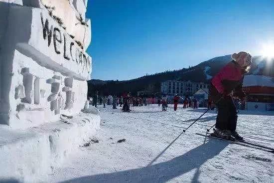 商务部国际贸易谈判代表兼副部长傅自应会见白俄罗斯经济部长季诺