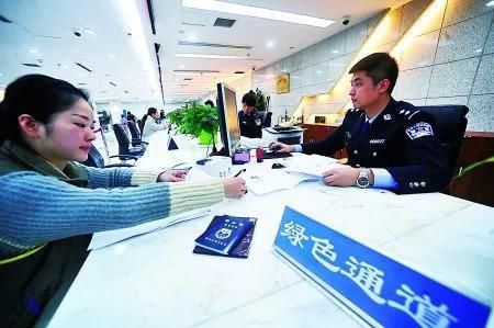 孝昌公安出入境开绿色通道办理护照 为市民赴