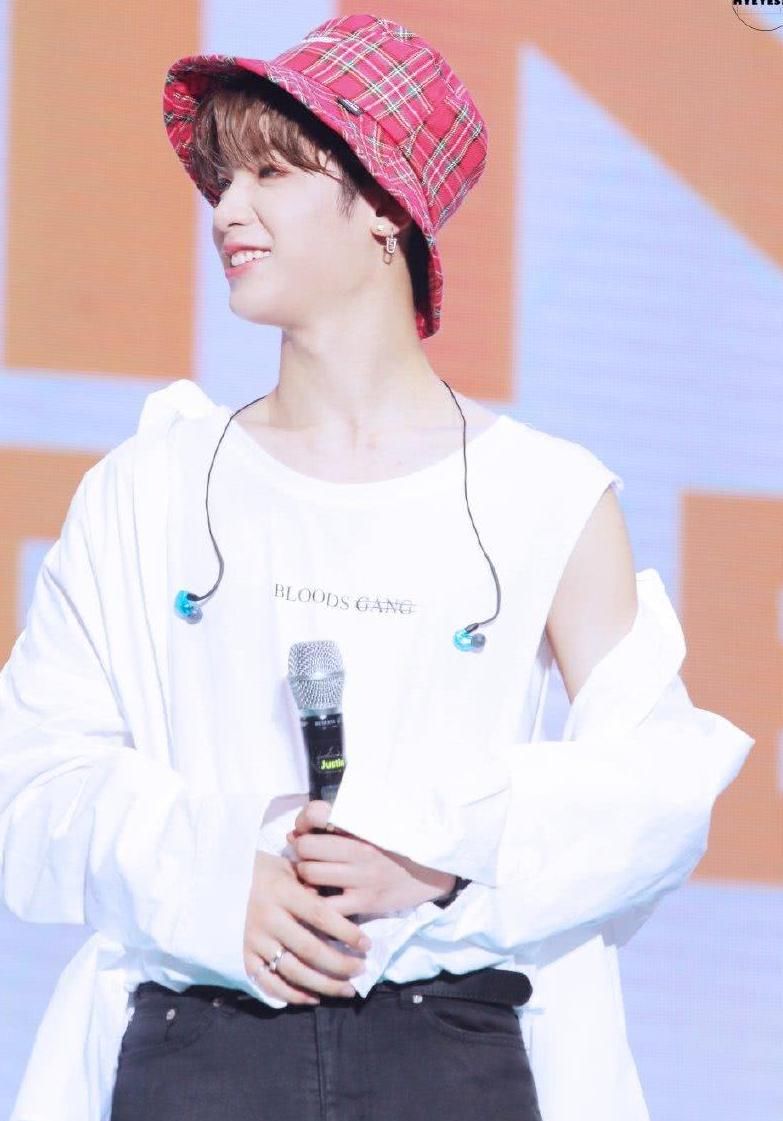 图解百分九名字适合倒着念的成员:范丞丞上榜