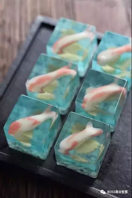 3平米小店年赚2300万人民币，只因做对一件事！