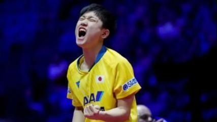 刘诗雯孙颖莎颁奖典礼