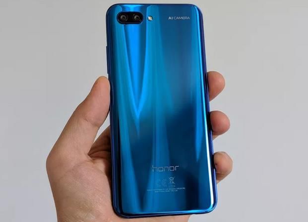 华为欧洲发布最新旗舰荣耀10手机 高颜值玻璃