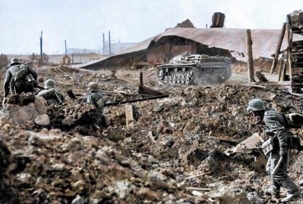1943年苏联斯大林格勒保卫战珍贵彩照，还原人类历史最惨烈战役