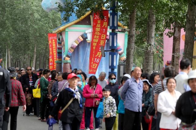 首届蟹岛丝绸服装服饰购物节开幕，春夏换季买起来！