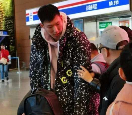 辽宁队辟谣周琦加盟具体事项等待官方消息,多