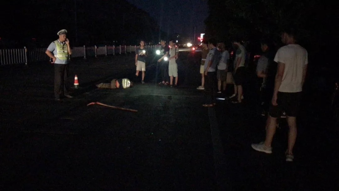 抬龙棺完整版免费 t01421999d0affdf555.jpg