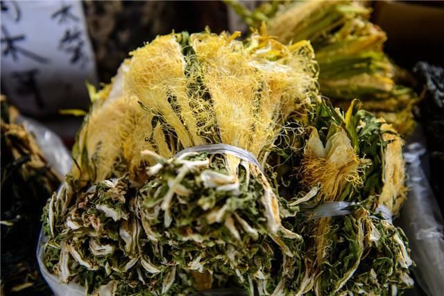 这种热带作物只为摘花卖,晒干了卖比水果更值钱