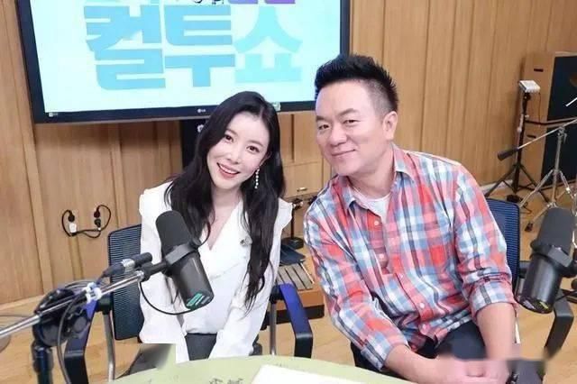 与少时泰妍为同期练习生，SM选秀外貌一位，她后悔当初的决定！