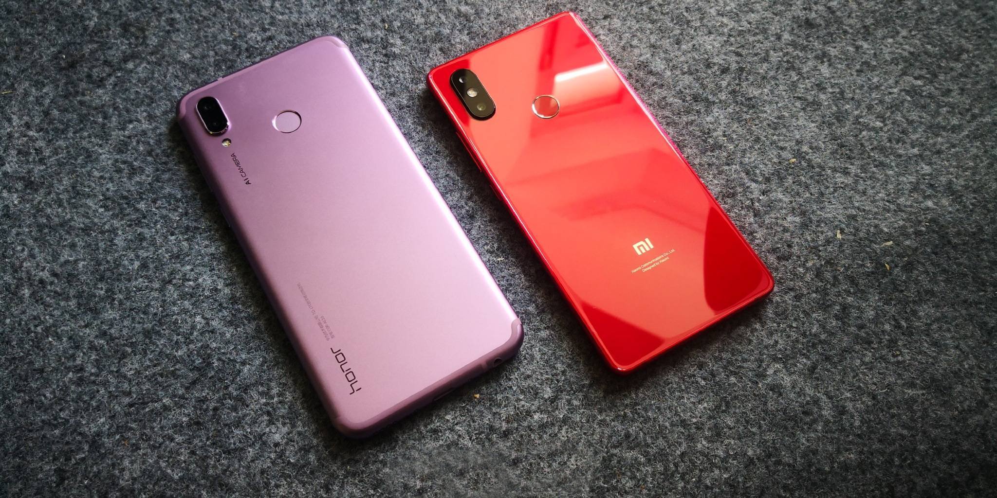 小米8se与荣耀play,这两款手机你更喜欢哪一款呢?