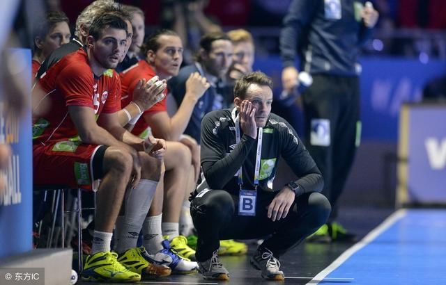 射门是得分的唯一手段,也是手球最重要的进攻