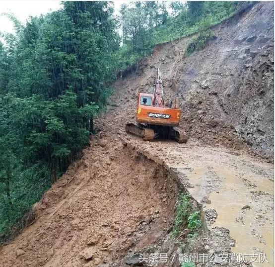 暴雨袭击！赣州多地遭遇洪水，上百人转移！市长紧急调度防汛工作