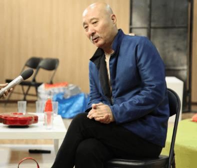 陈佩斯才是娱乐圈的纪检委仅用2个字评价冯