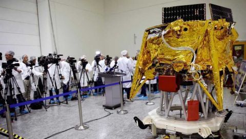 以色列将发射探月航天器 载时间胶囊上太空
