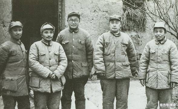 他是地位最高的开国将军,战功赫赫却很低调,时常被哨兵拦住盘问