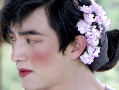 林更新有多沙雕,和黑粉互怼到天亮,粉丝:林狗顶