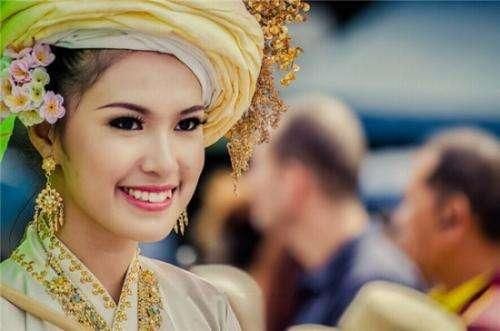 泰国神秘的“租妻服务”，一天50块钱享受高质量服务是什么样的