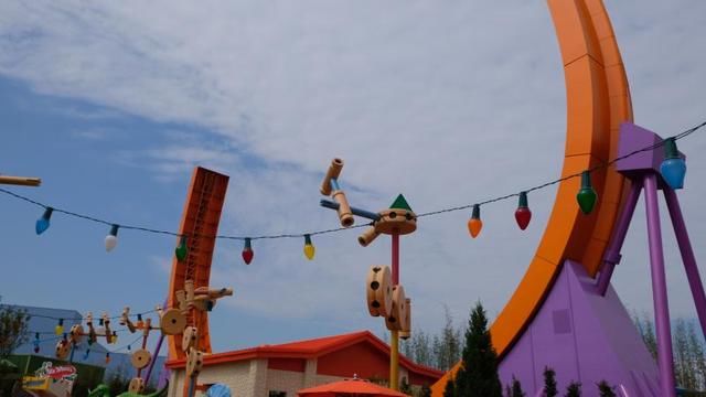 上海迪士尼新园区正式开园