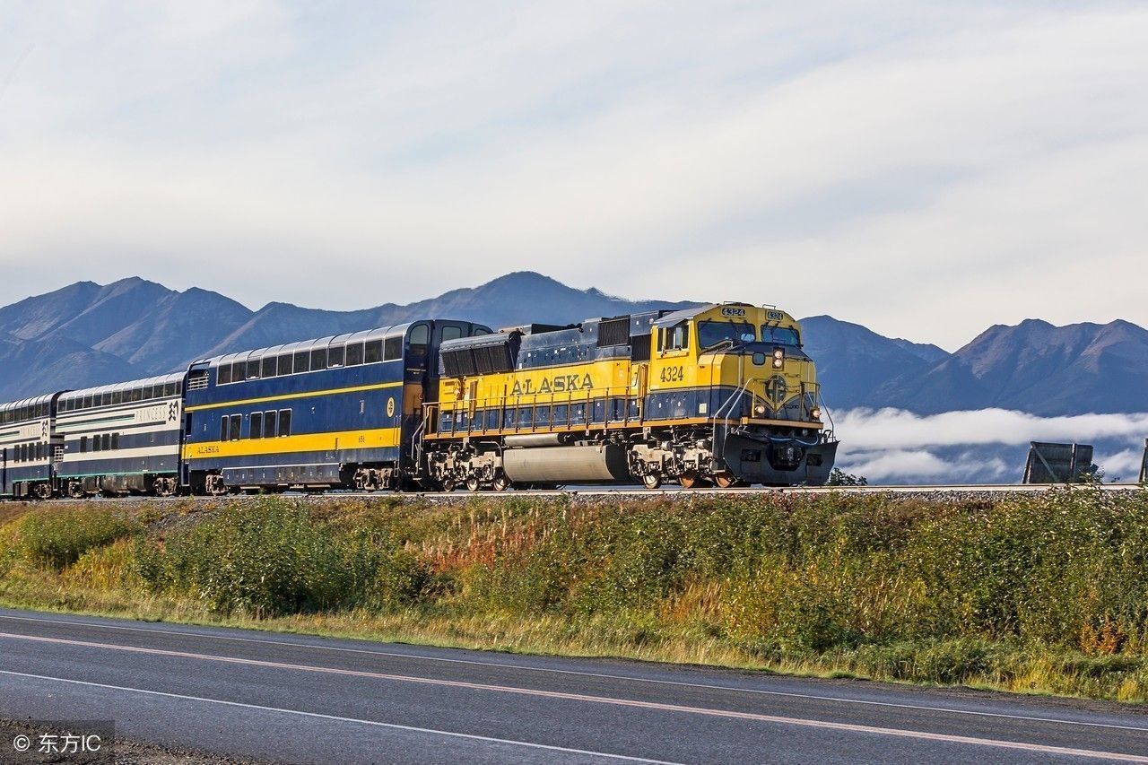 西藏“生命线”的川藏铁路建设火热，覆盖21地2300万人，2026年通