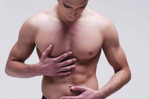 男性乳房刺痛的治疗方法 揭晓男性乳腺增生的