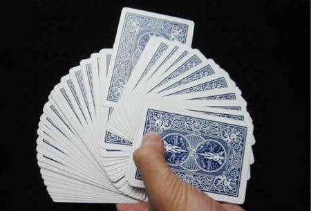 十个扑克牌小魔术教学(很实用)