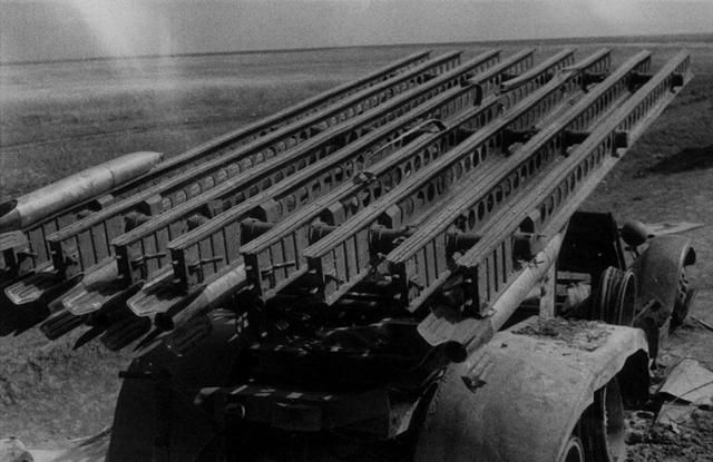 不只有喀秋莎!来看看二战战场德军的火箭炮--