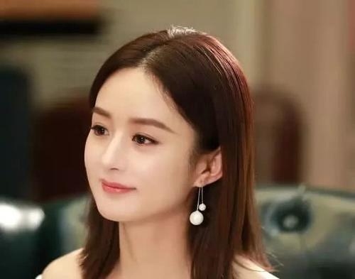 2019年最流行圆脸短发,圆脸妹子就靠这款软萌