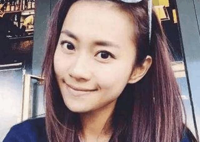 22岁嫁入豪门,在病重时被丈夫抛弃,离婚后瘫痪骨瘦如柴不成人形