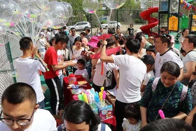 学院工会举行趣味儿童节,欢乐庆六一亲子运动