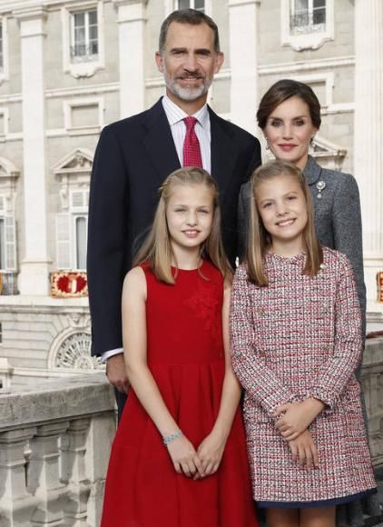 西班牙和瑞典大公主皆叫莱昂诺尔,相差9岁皆美