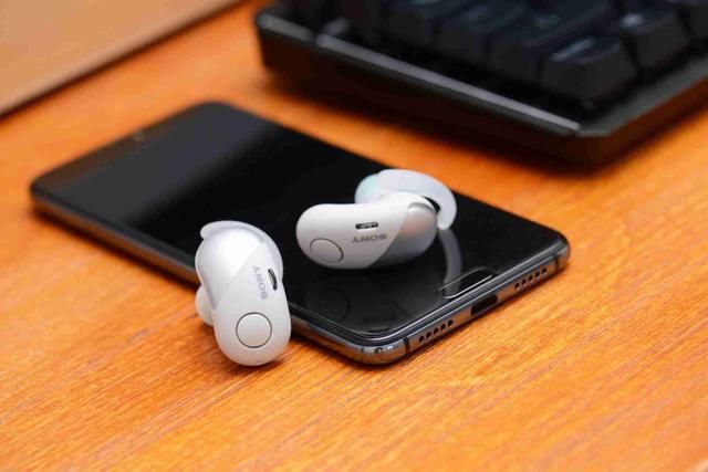 时尚运动新装备,揭秘索尼WF-SP700N隐藏属性