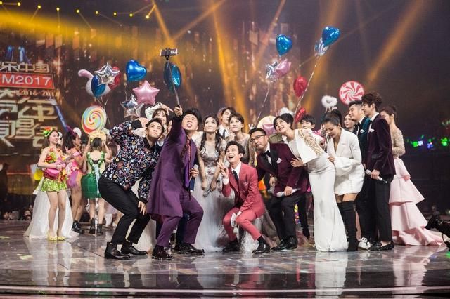 湖南卫视2018跨年演唱会王者归来 实力唱将人