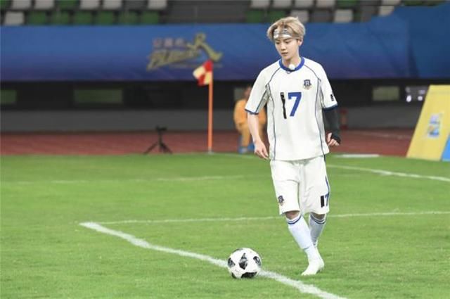 杨幂加盟跑男玩球,baby杨颖被秒成渣,网友:不愧