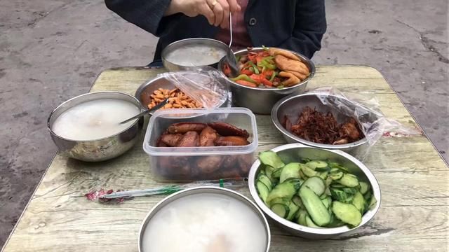 每日就餐时间该怎样安排比较合理容易消化