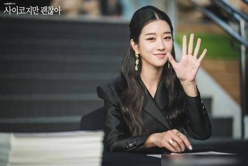 2020韩国品牌大赏名单公开！徐睿知获颁年度演员，TA根本最大赢家