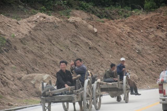 中国游客到朝鲜旅游，对朝鲜的这些现象表示不能理解！