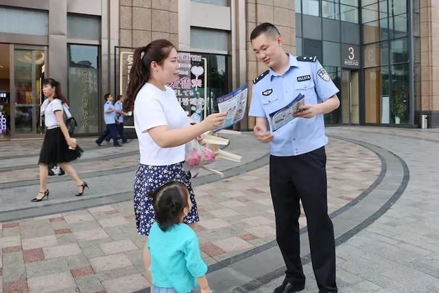 中国拐卖人口_国办印发中国反对拐卖人口行动计划 案件不破专案组不撤