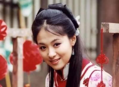 张国立曾经被她迷倒，如今结婚多年发福严重，美人风采不再