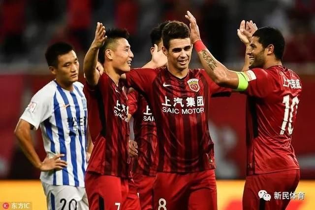武磊梅开二度再创中超进球纪录 上港主场3比1