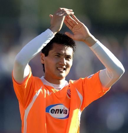 中超球队不谈技战术水准高低,最基本球衣队服