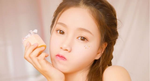 女生嘴上长胡子,多半是3种饮料惹的祸,第3个