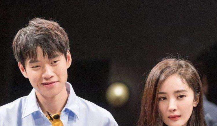 杨幂和魏大勋宣布恋情