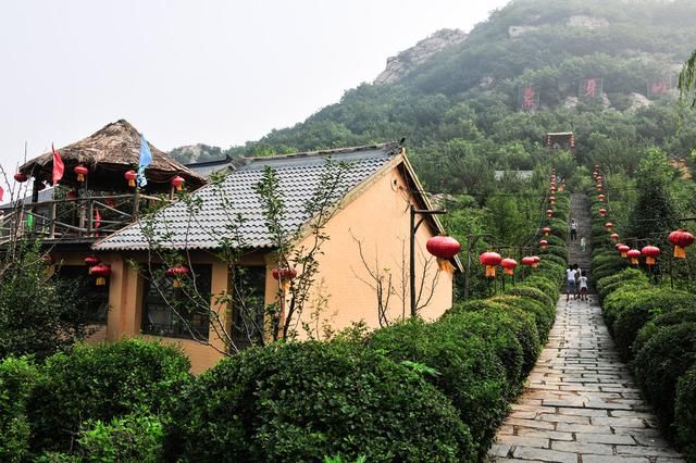 "象牙山"让赵本山一夜带火,乡村爱情拍完后,村子又变老样子