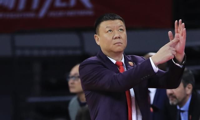 CBA季后赛第1支换外援球队产生!或成广东与辽