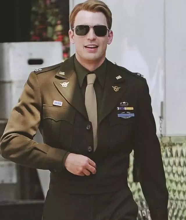 美国队长复联造型被指抄袭蔡徐坤,粉丝集体发