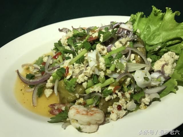 全家在曼谷吃顿泰餐，没螃蟹、没大虾、没硬菜，一桌花了400元！