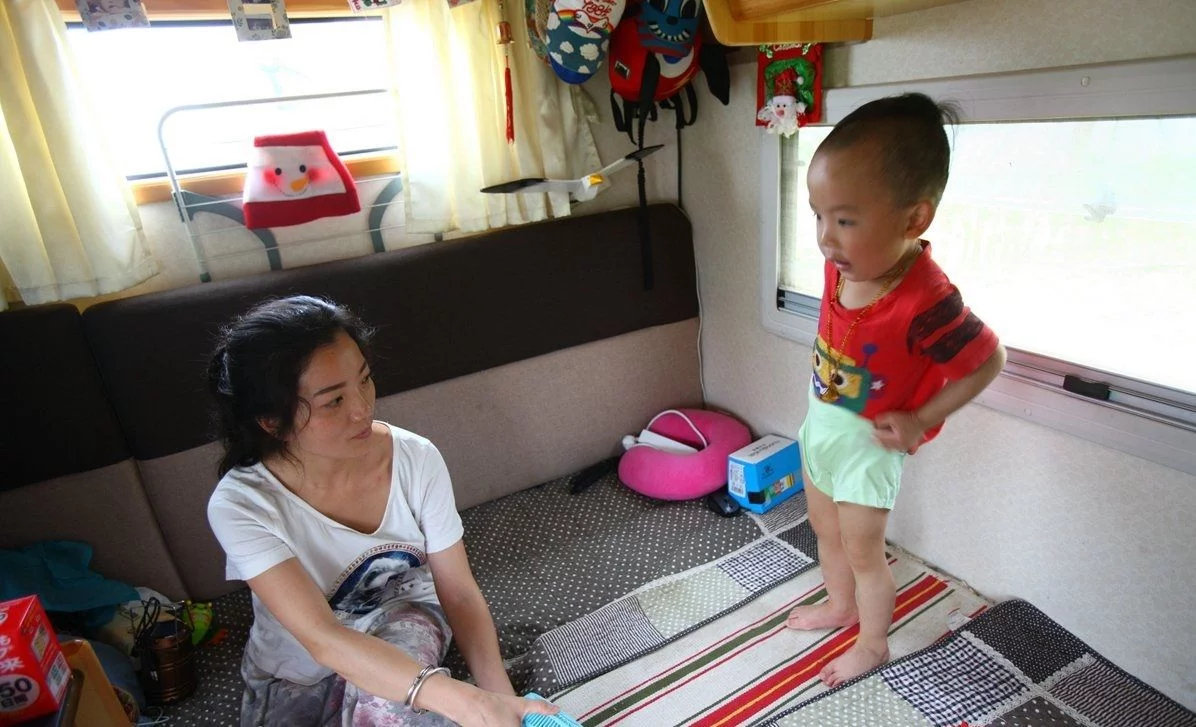 转:这对中国夫妻住在几平米的房子里,却愉快的玩遍大半个中国 - 孟宪民 - 书法家孟宪民的博客 转:这对中国夫妻住在几平米的房子里,却愉快的玩遍大半个中国 - 孟宪民 - 书法家孟宪民的博客